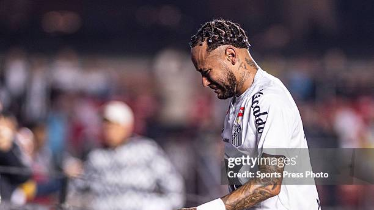 Atacante do Santos sofreu nova lesão e ficará fora até outubro | Reprodução/Riquelve Nata/Getty Images Embed