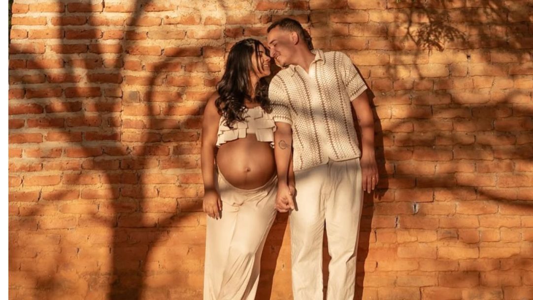 Ary Mirelle dá à luz a segundo filho com o cantor João Gomes