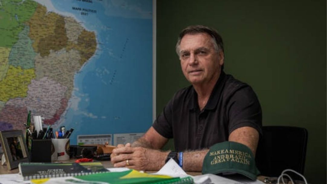 Bolsonaro é considerado elegível em nova proposta da oposição