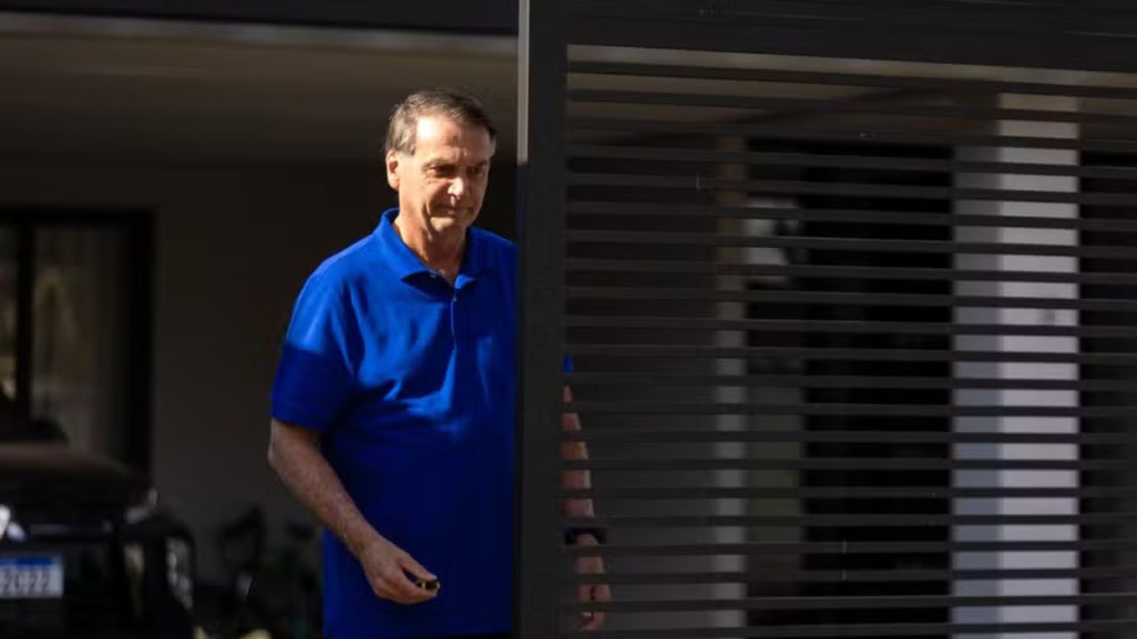 Ex-presidente Bolsonaro em prisão domiliciar | Reprodução/ Brenno Carvalho/ Agência O Globo
