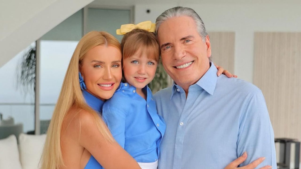 Ana Paula Siebert, o marido Roberto Justus e a filha Vicky I Reprodução/ Instagram/@anapaulasiebert