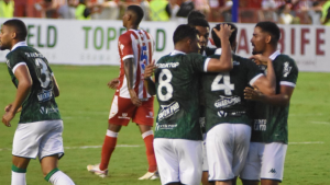 Guarani vence Náutico nos Aflitos e se recupera na fase final da Série C