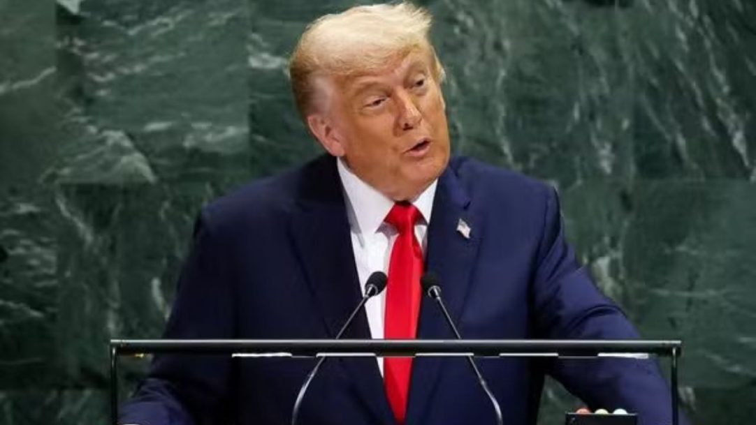 Trump anuncia novas taxas de importação de até 100%