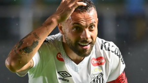 Santos vence São Paulo na Vila e se afasta do Z-4 do Brasileirão
