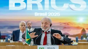 Lula afirma que vetaria anistia a Bolsonaro