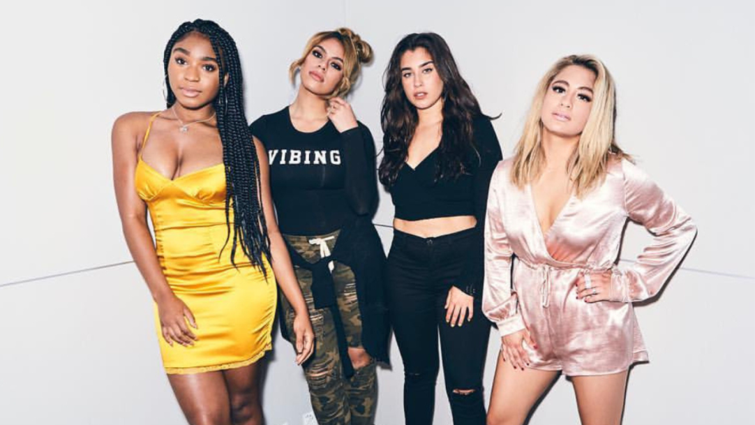 Fifth Harmony retorna aos palcos após sete anos em show dos Jonas Brothers