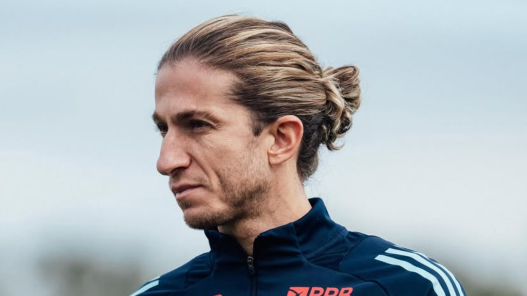 Filipe Luís reconhece dificuldade inicial do Flamengo contra o Corinthians