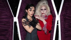 Lady Gaga libera a inédita “The Dead Dance” de “Wandinha”