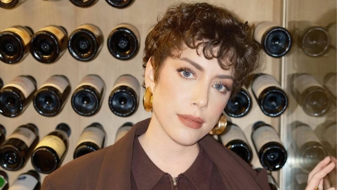 Fabiana Justus reage às críticas e esclarece que transplante de medula foi realizado integralmente pelo SUS