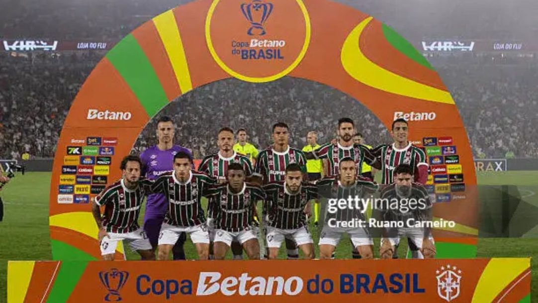 Outubro no Brasil: Série A apertada, semis da Liberta e um jogo de xadrez físico