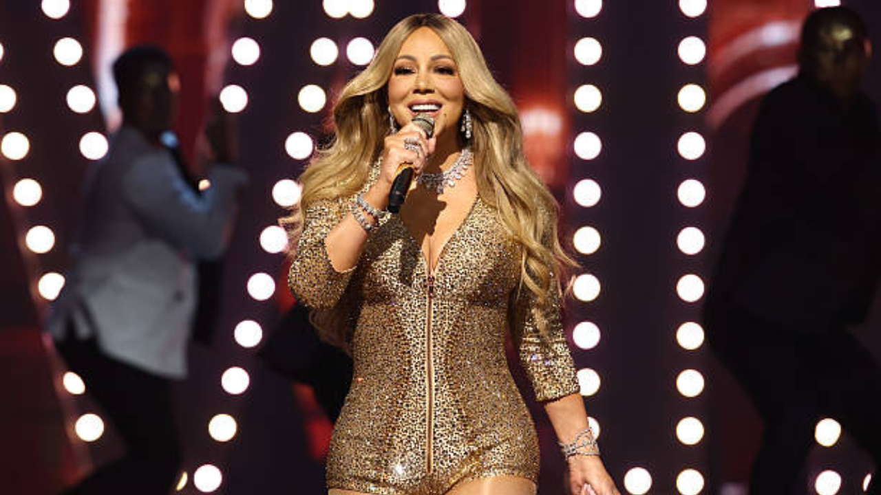 Mariah Carey | Reprodução/Arturo Holmes/ Getty Images Embed