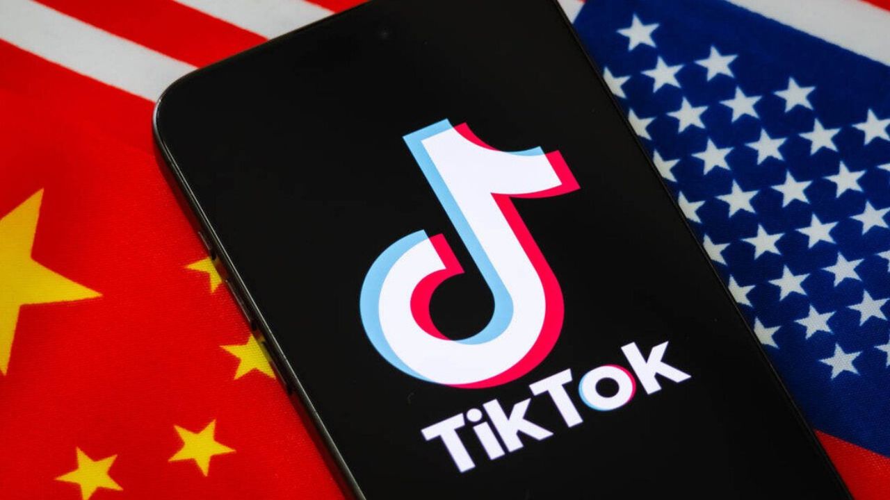 TikTok entre os Estados Unidos e a China | Reprodução/X/@hispantv_brasil