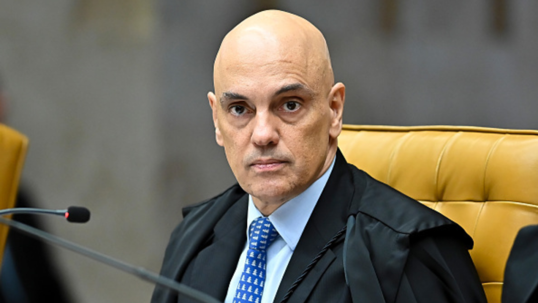 Moraes reforça independência do STF e faz crítica a pedidos por anistia