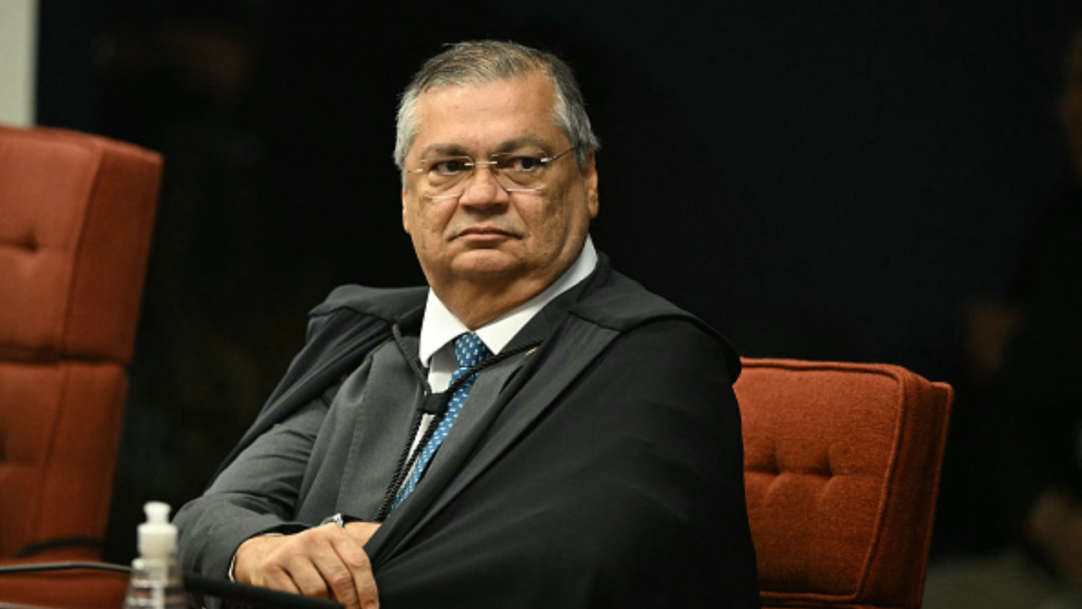 Flávio Dino vota pela condenação de Bolsonaro e mais 7 aliados