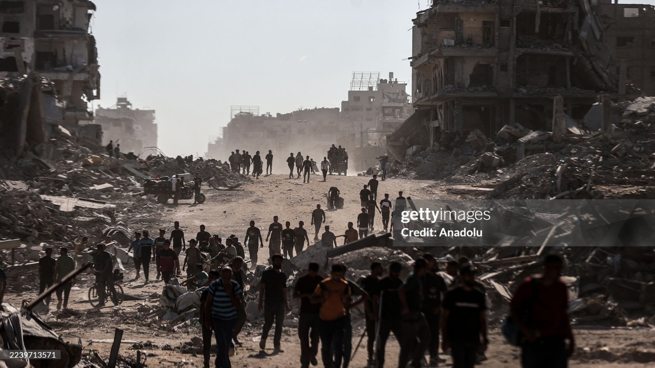 Palestinos voltam para casa em Gaza | Reprodução/Ali Jadallah/Anadolu/Getty Images Embed