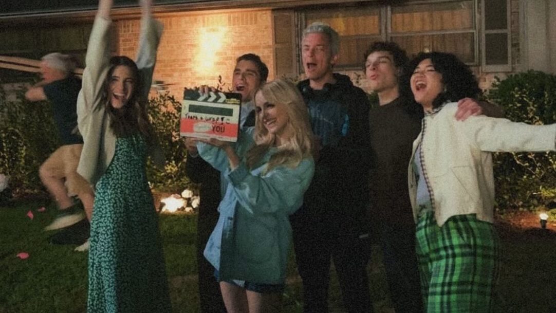 Colleen Hoover se emociona com adaptação cinematográfica de ‘Se Não Fosse Você’