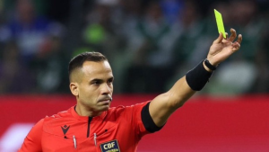 Clássico entre Botafogo e Flamengo tem arbitragem carioca e clima tenso no Nilton Santos