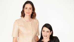 Modular e com atitude: a collab que abre o guarda-roupa da mulher múltipla