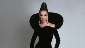 Sabrina Sato estreia look da nova coleção da Gucci assinada por Demna no evento mais disputado da temporada de moda