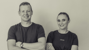 Foco Fachadas em ACM: como um casal do interior gaúcho transformou método e disciplina em uma operação milionária — a dois