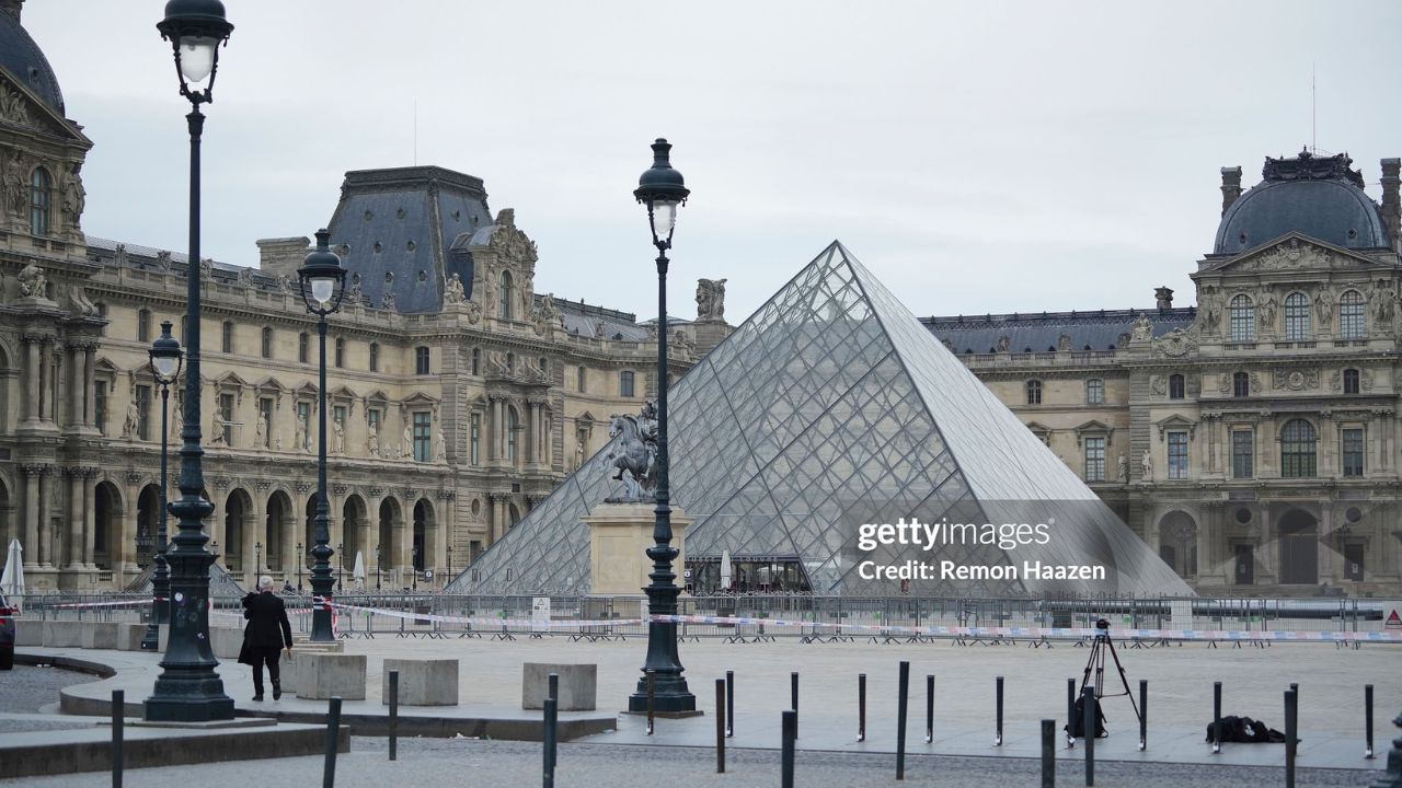 Museu do Louvre | Reprodução/Remon Haazen/Getty Images Embed