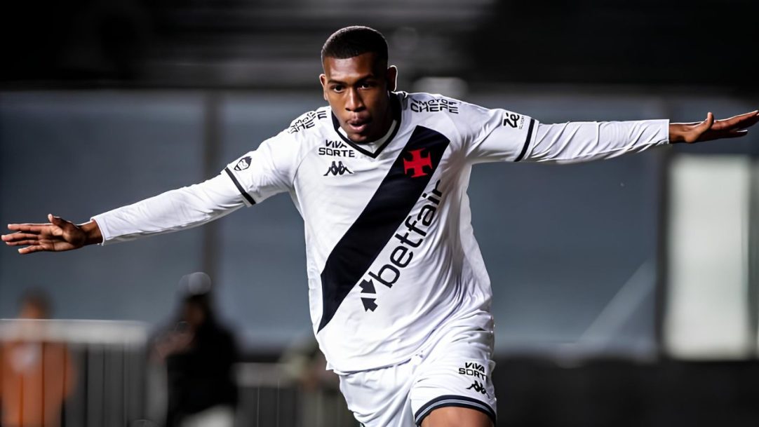 Rayan vive grande fase e iguala marca de Endrick no Brasileirão