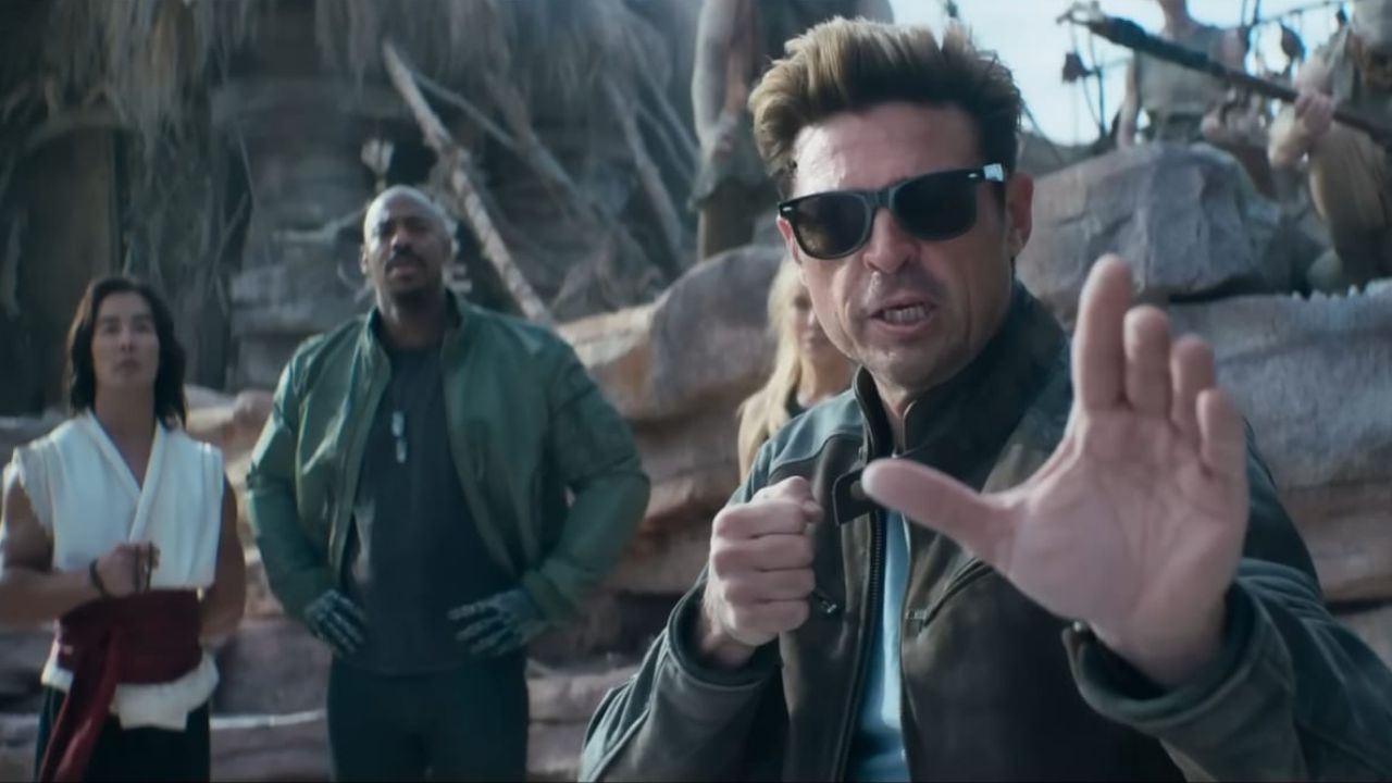 Karl Urban como Johnny Cage | Reprodução/Warner Bros