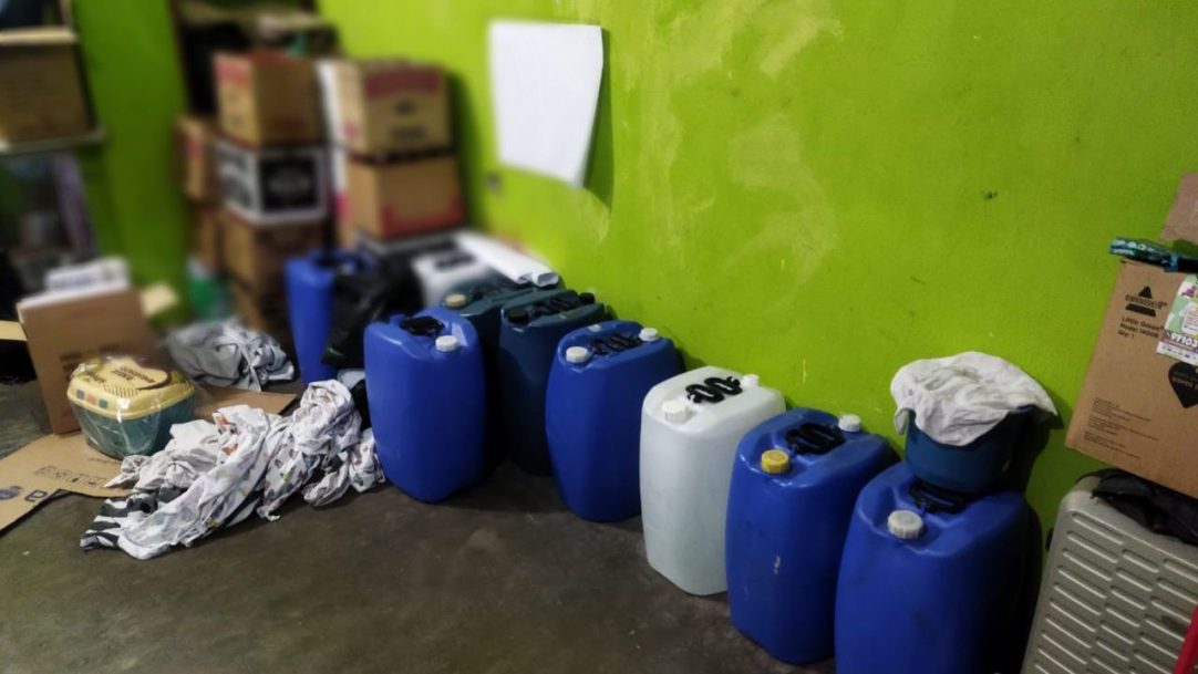 Polícia localiza fábrica ligada à morte de duas pessoas intoxicadas por metanol em SP