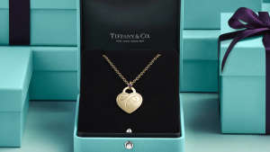 Tiffany & Co. lança coleção especial em parceria com Oportunidade do Bem