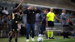 Vojvoda enaltece atitude da equipe em vitória contra o Corinthians