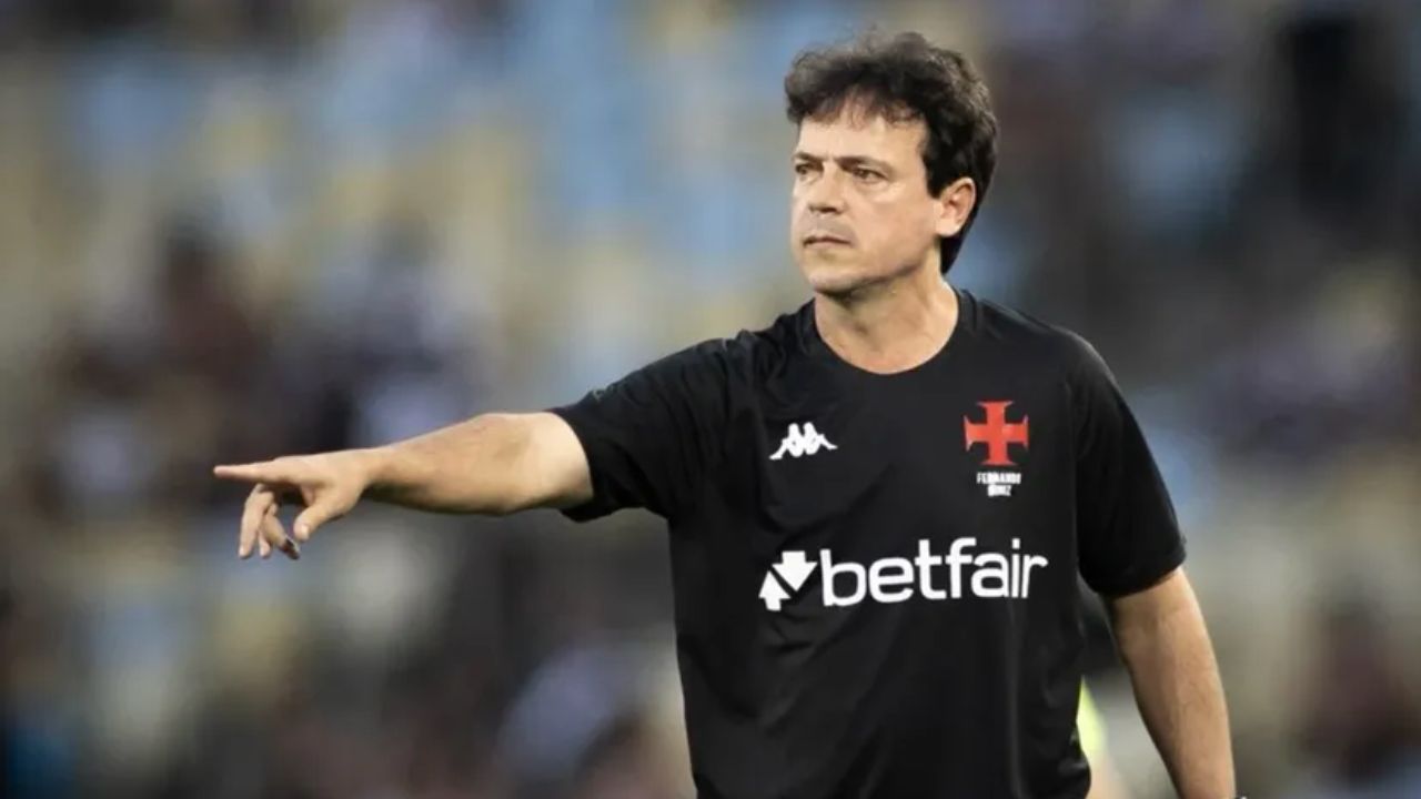 Ernando Diniz deve apostar em soluções da base para suprir ausências de laterais convocados por seleções | Reprodução/Instagram/@vascodagama