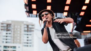 João Gomes ganha destaque na Billboard com show na Lapa