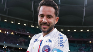 “Vamos vencer juntos”: Everton Ribeiro recebe apoio de clubes e torcedores