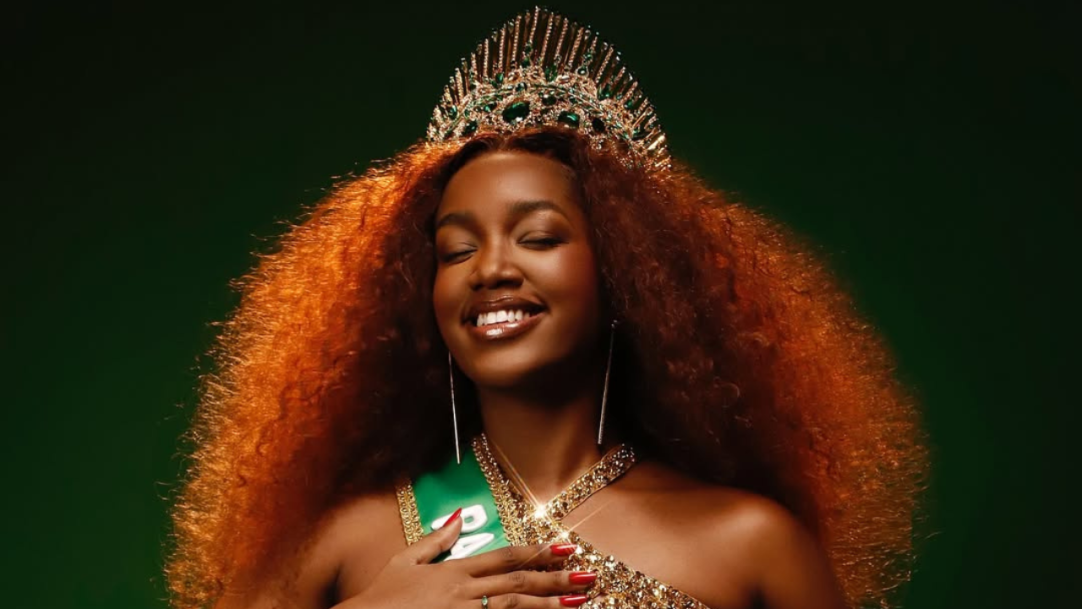 IZA é coroada rainha de bateria da Imperatriz com grande celebração