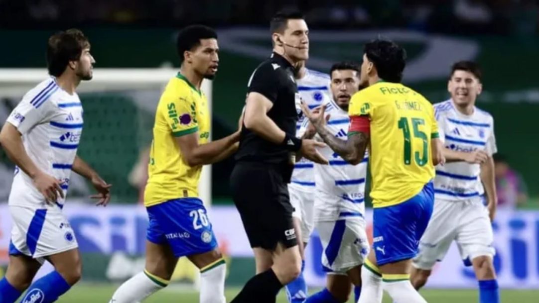 Áudio do VAR entre Palmeiras e Cruzeiro é divulgado pela CBF