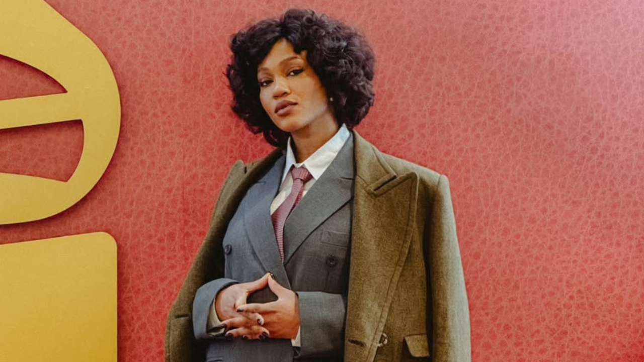 Luedji Luna destacando presença e estilo no tapete vermelho do Grammy Latino 2025 | Reprodução/Instagram/@luejiluna