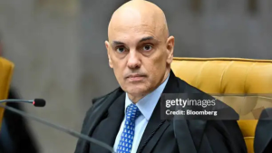 Moraes libera visita de Tarcísio a Bolsonaro em dezembro