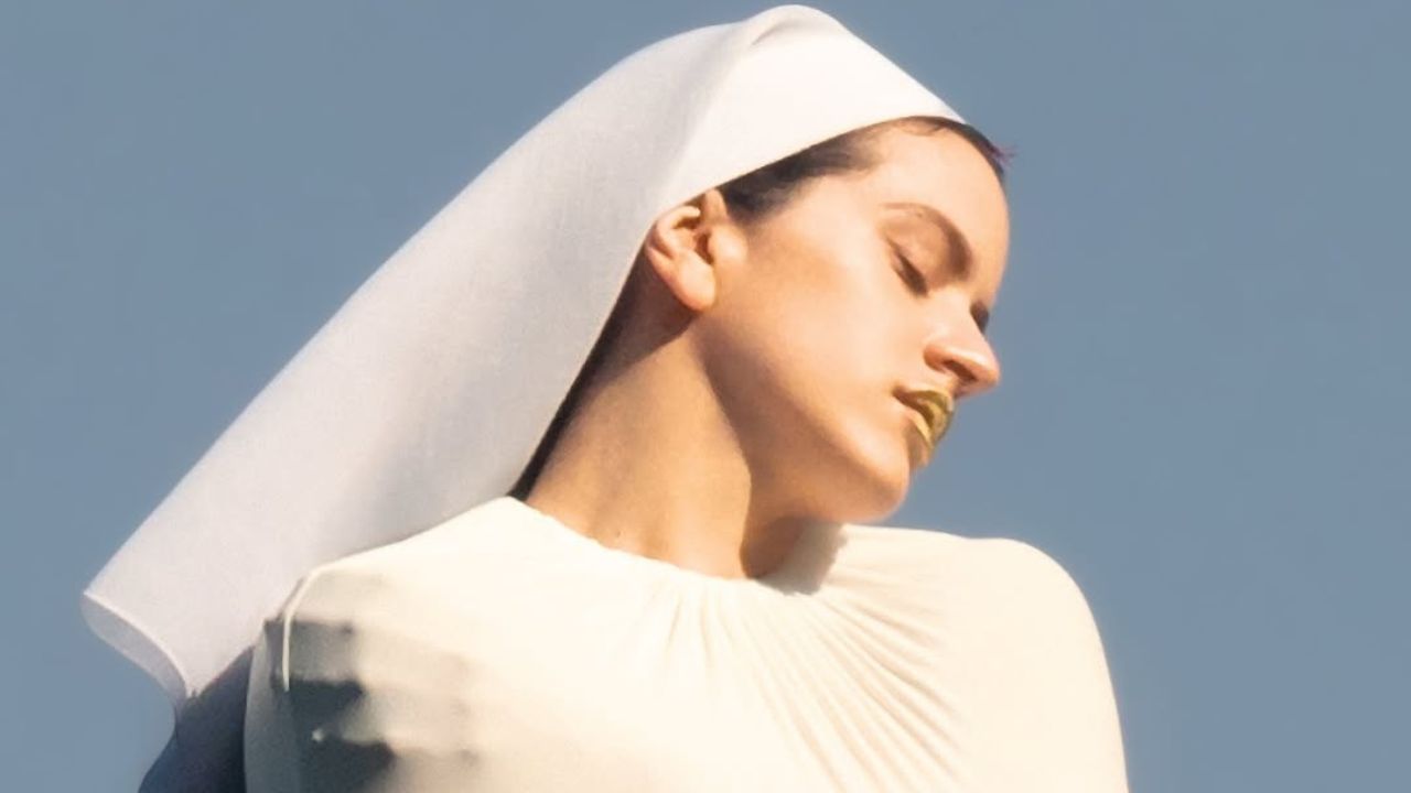 Rosália na capa de "Lux" | Reprodução/Instagram/@rosalia.vt