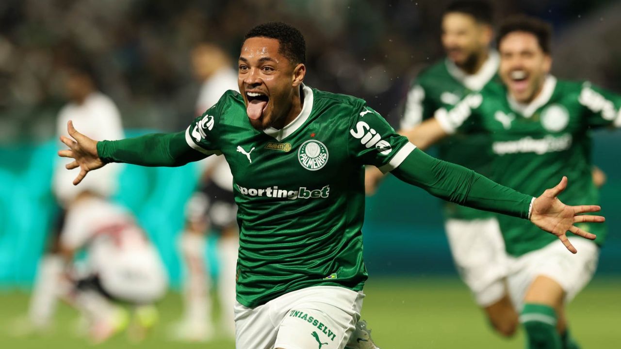 Vitor Roque | Reprodução/X/@futtmais