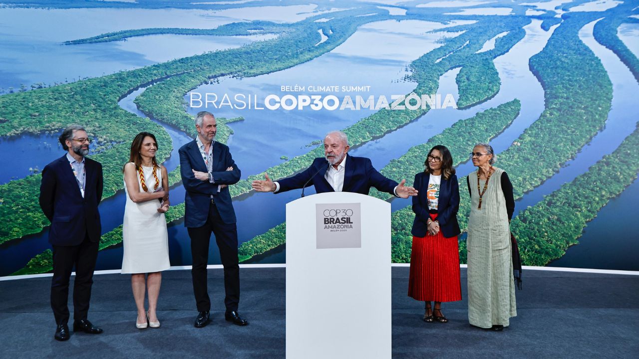 Comitiva brasileira durante discurso | Reprodução/Ricardo Stuckert/Secom PR