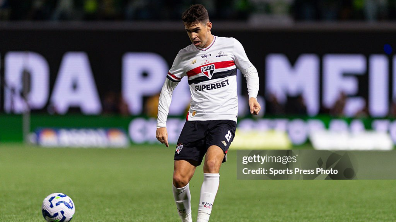 Oscar em partida contra o Palmeiras | Reprodução/ Sports Press Photo/ Getty Images Embed