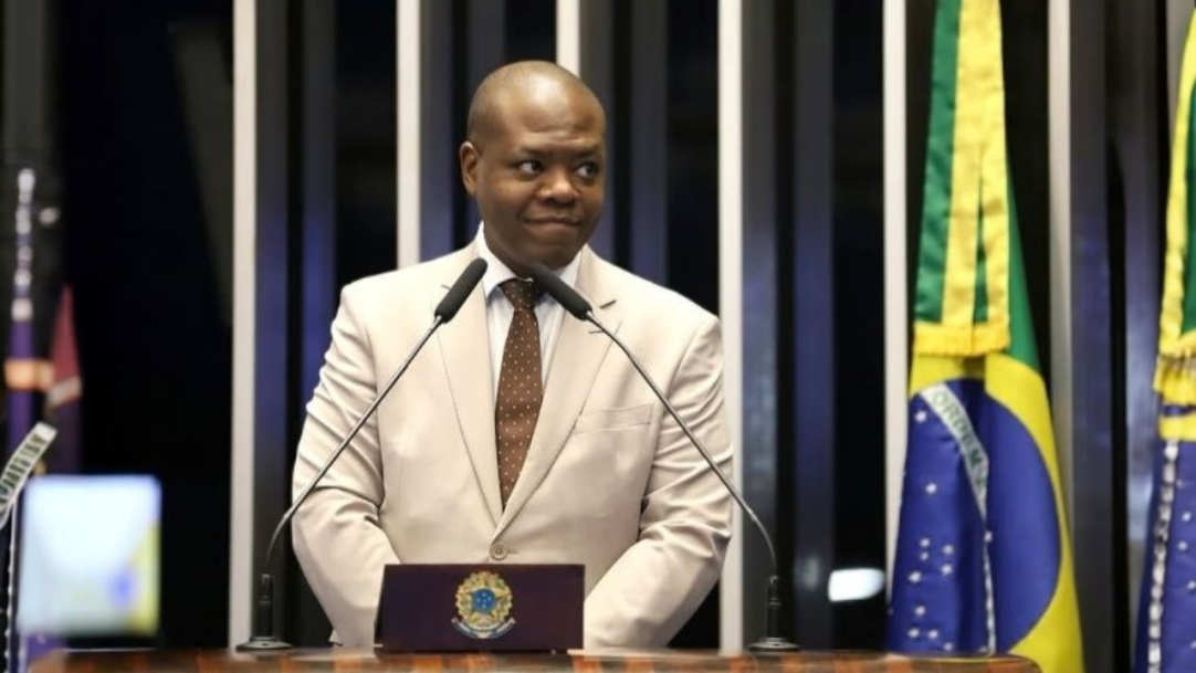 Silvio Almeida é mencionado em inquérito por suspeita de importunação sexual