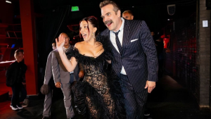 Millie Bobby Brown se manifesta sobre rumores de desentendimento com David Harbour