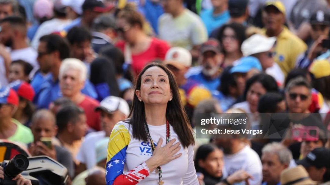 María Corina Machado afirma que transição de poder chegou na Venezuela