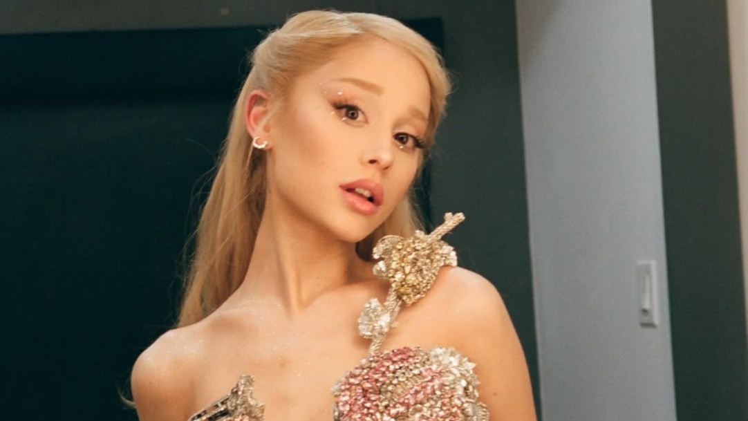 Ariana Grande revela que irá demorar a voltar a fazer turnês