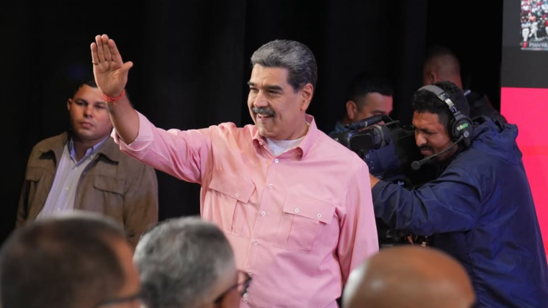 EUA rejeitam saída lenta de Maduro e ampliam pressão militar no Caribe