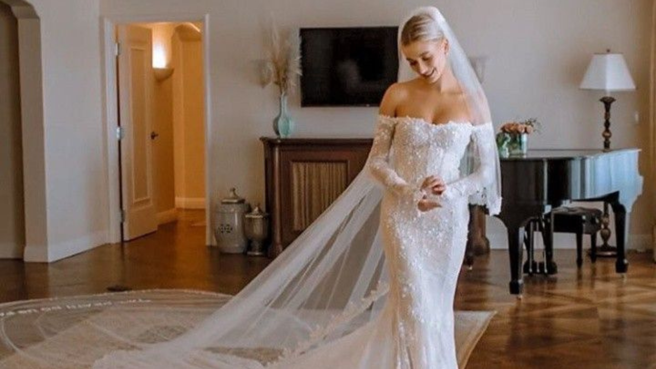 Hailey relembra sei icônico vestido de casamento l
Reprodução/Pinterest/@yuniskap25
