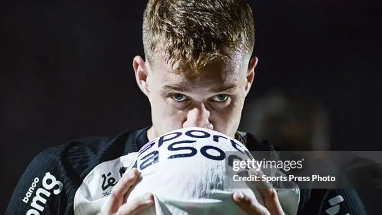 Charles | Reprodução/ Getty images embed/ 	Sports Press Photo 
